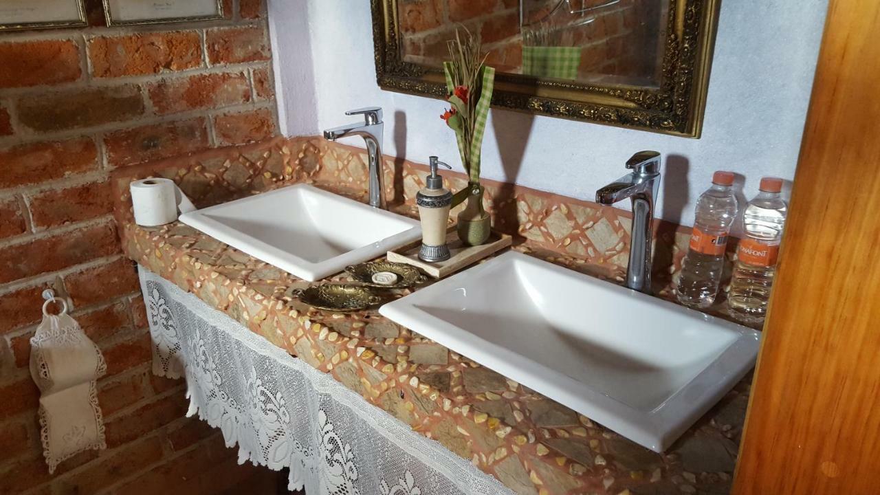 La Casona Azul Bed N Breakfast Santa Rosa de Jauregui Zewnętrze zdjęcie