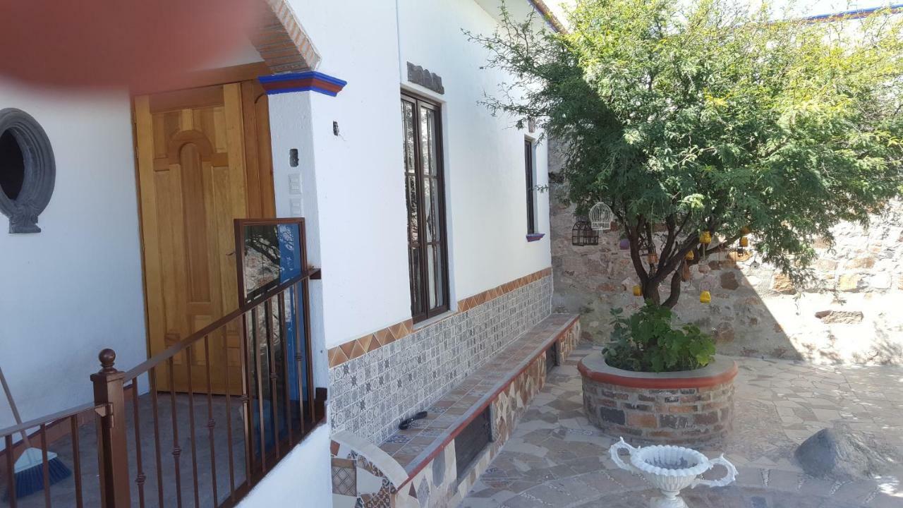 La Casona Azul Bed N Breakfast Santa Rosa de Jauregui Zewnętrze zdjęcie